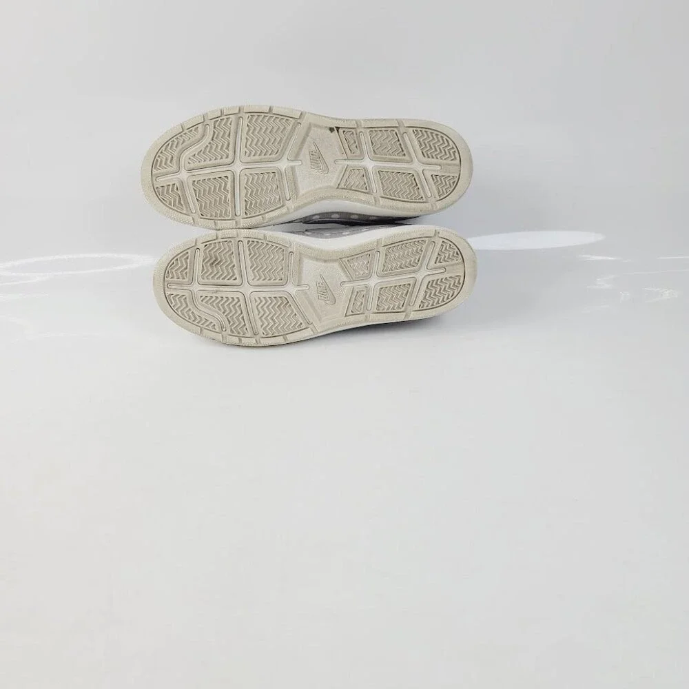 Nike Women's Matte Silver Summit White Classic Ultra Premium Tennis Shoes Size 6